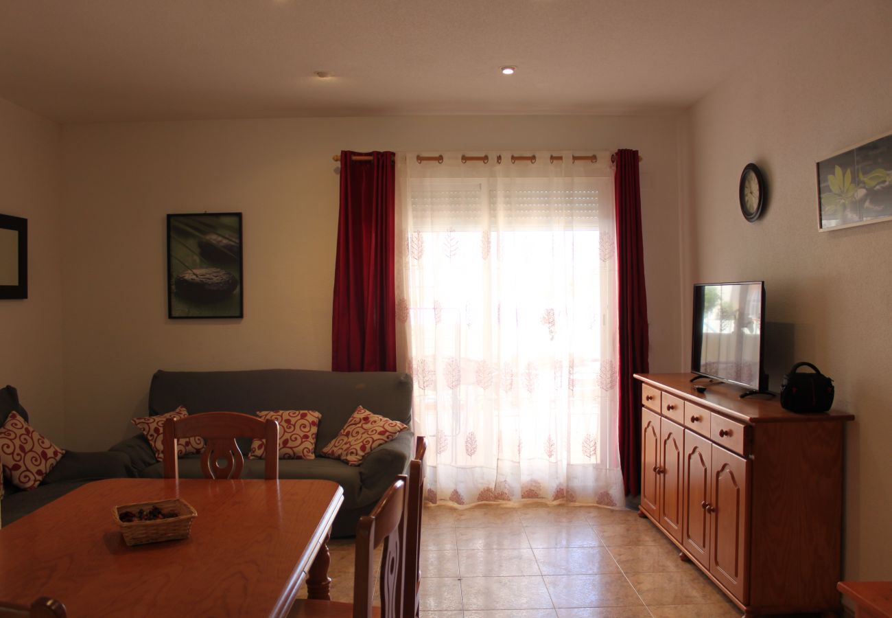 Apartamento en Xeraco Playa - Delfines II bl.III esc.III bajo pta.1 (garaje # 08