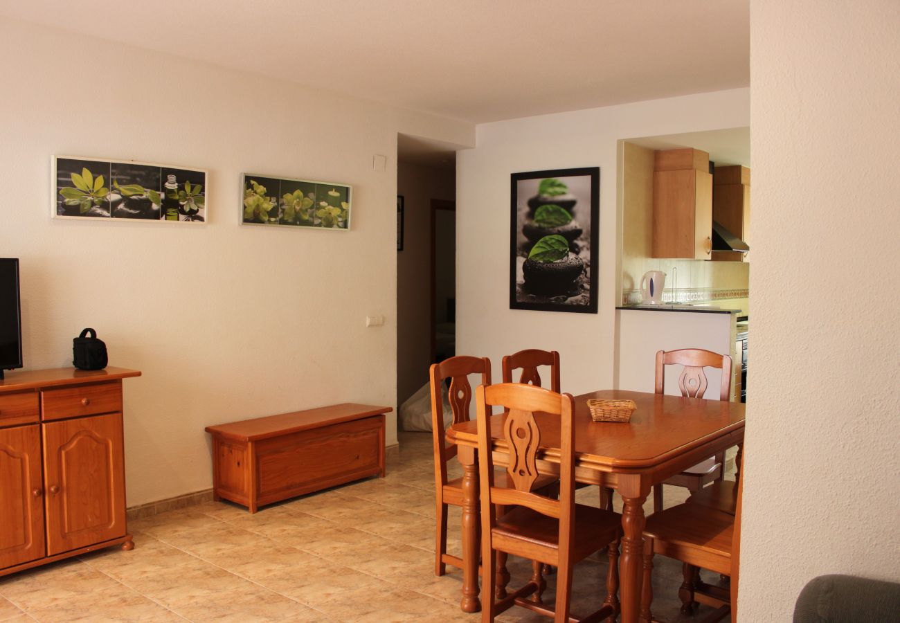 Apartamento en Xeraco Playa - Delfines II bl.III esc.III bajo pta.1 (garaje # 08