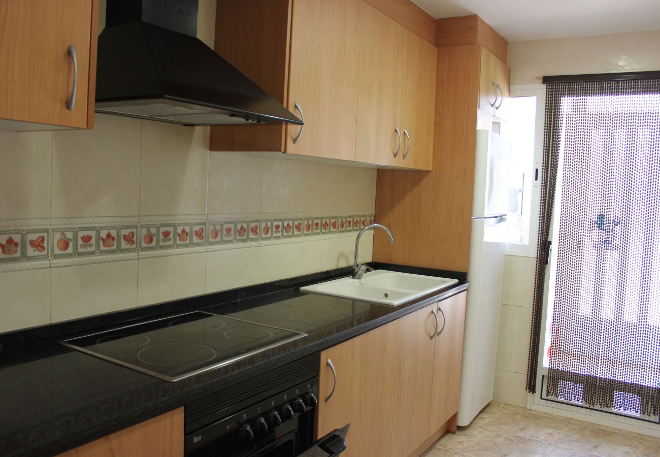 Apartamento en Xeraco Playa - Delfines II bl.III esc.III bajo pta.1 (garaje # 08