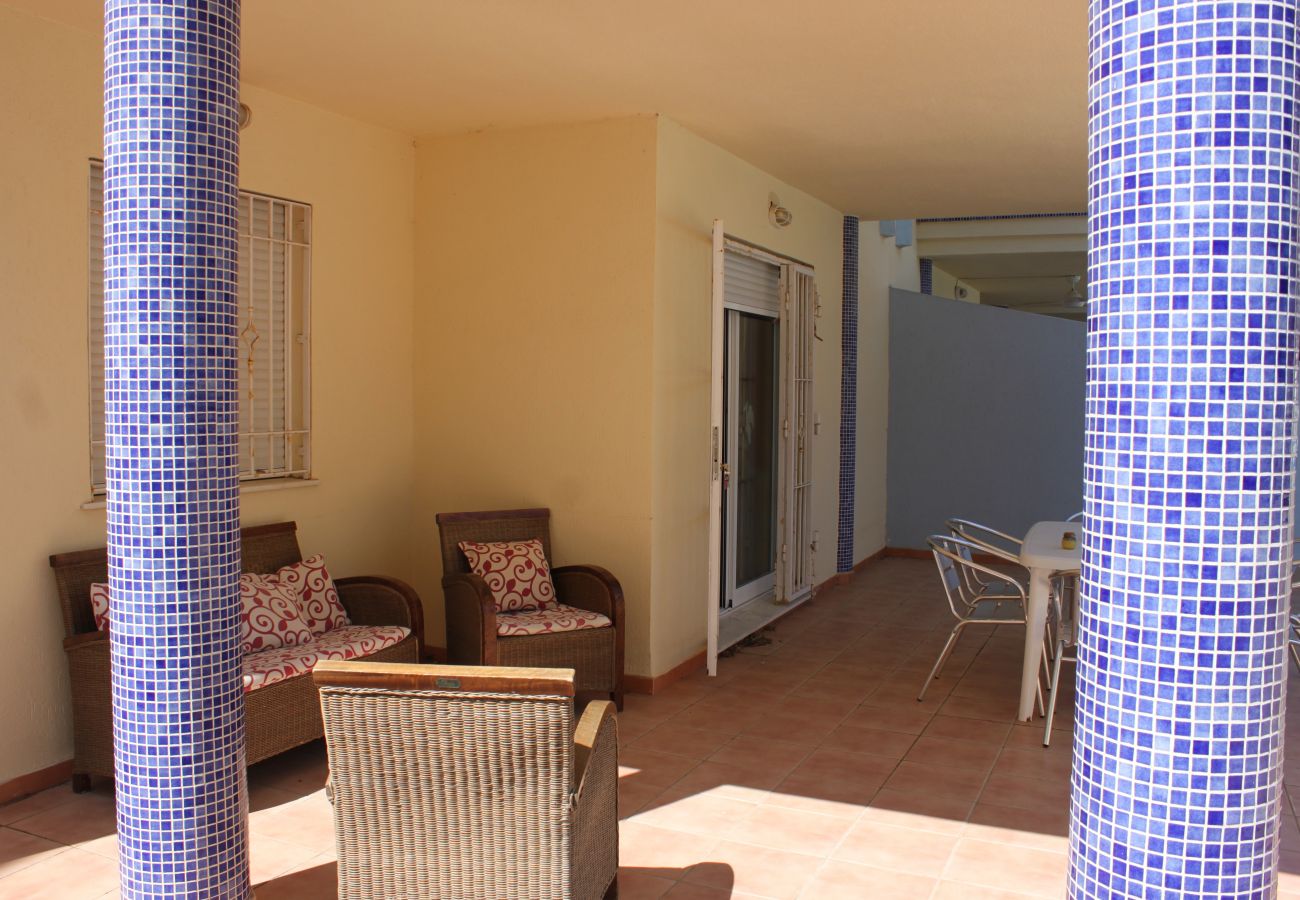 Apartamento en Xeraco Playa - Delfines II bl.III esc.III bajo pta.1 (garaje # 08