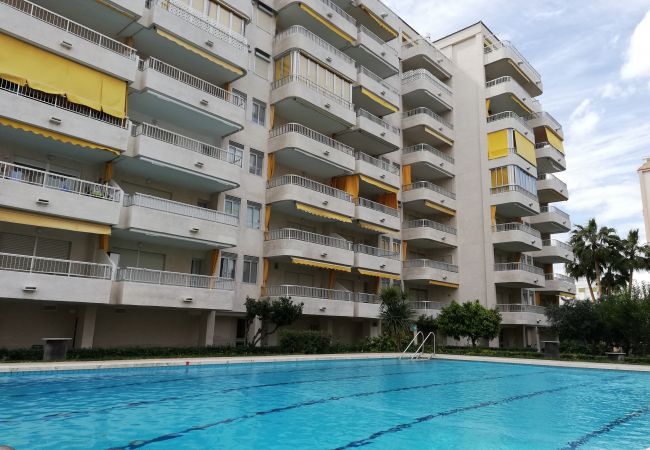 Apartamento en Playa de Gandía - 1.Parque VI bl.A esc.I 6º dcha. (garaje 43)