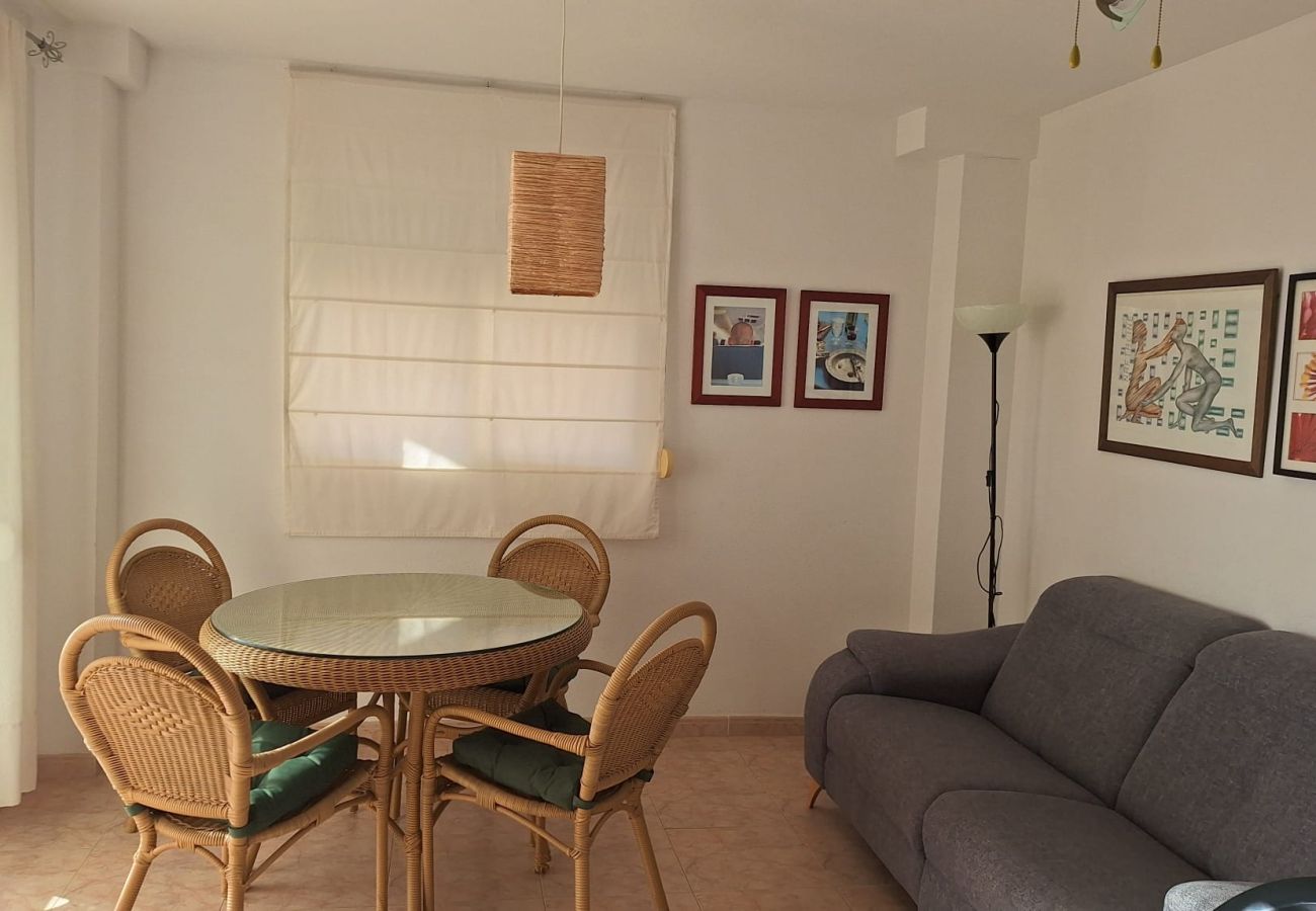 Apartamento en Xeraco Playa - Parquemar III-IV bl.I esc.B 4º pta.8 Solo Familias