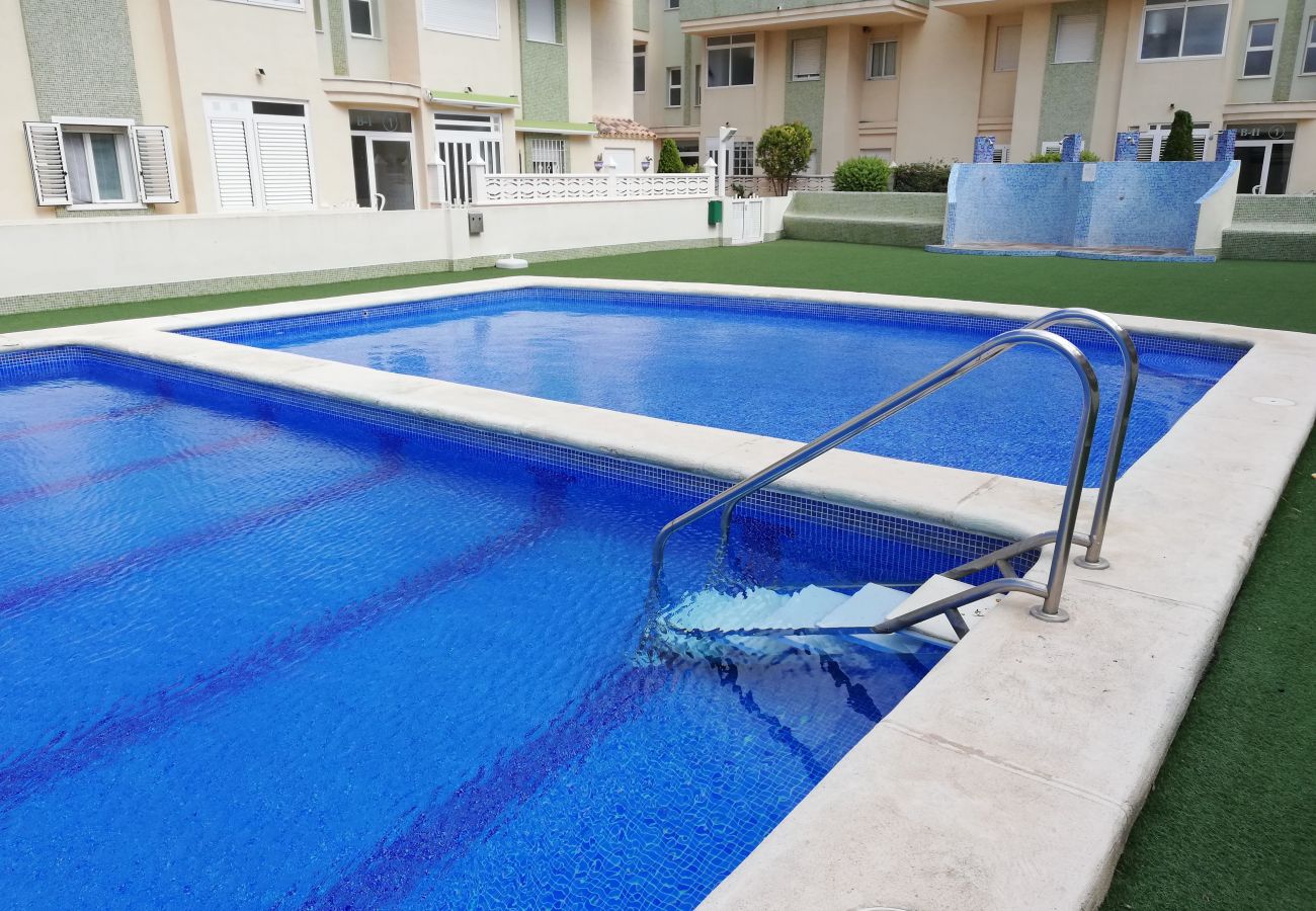 Apartamento en Xeraco Playa - Delfines III bl.IV esc.3 2º Solo Familias!