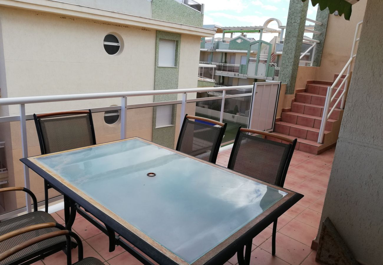 Apartamento en Xeraco Playa - Delfines III bl.IV esc.3 2º Solo Familias!