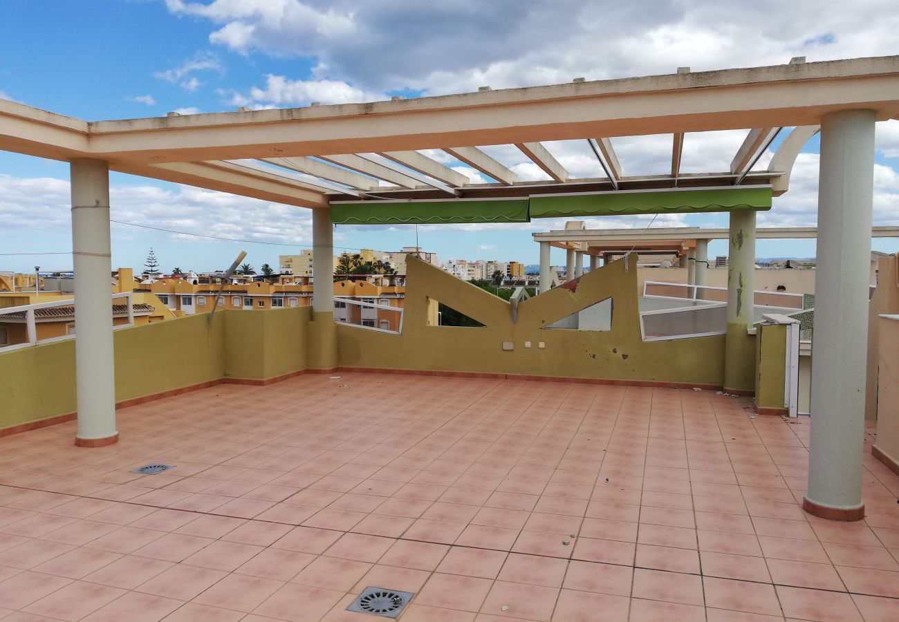 Apartamento en Xeraco Playa - Delfines III bl.IV esc.3 2º Solo Familias!