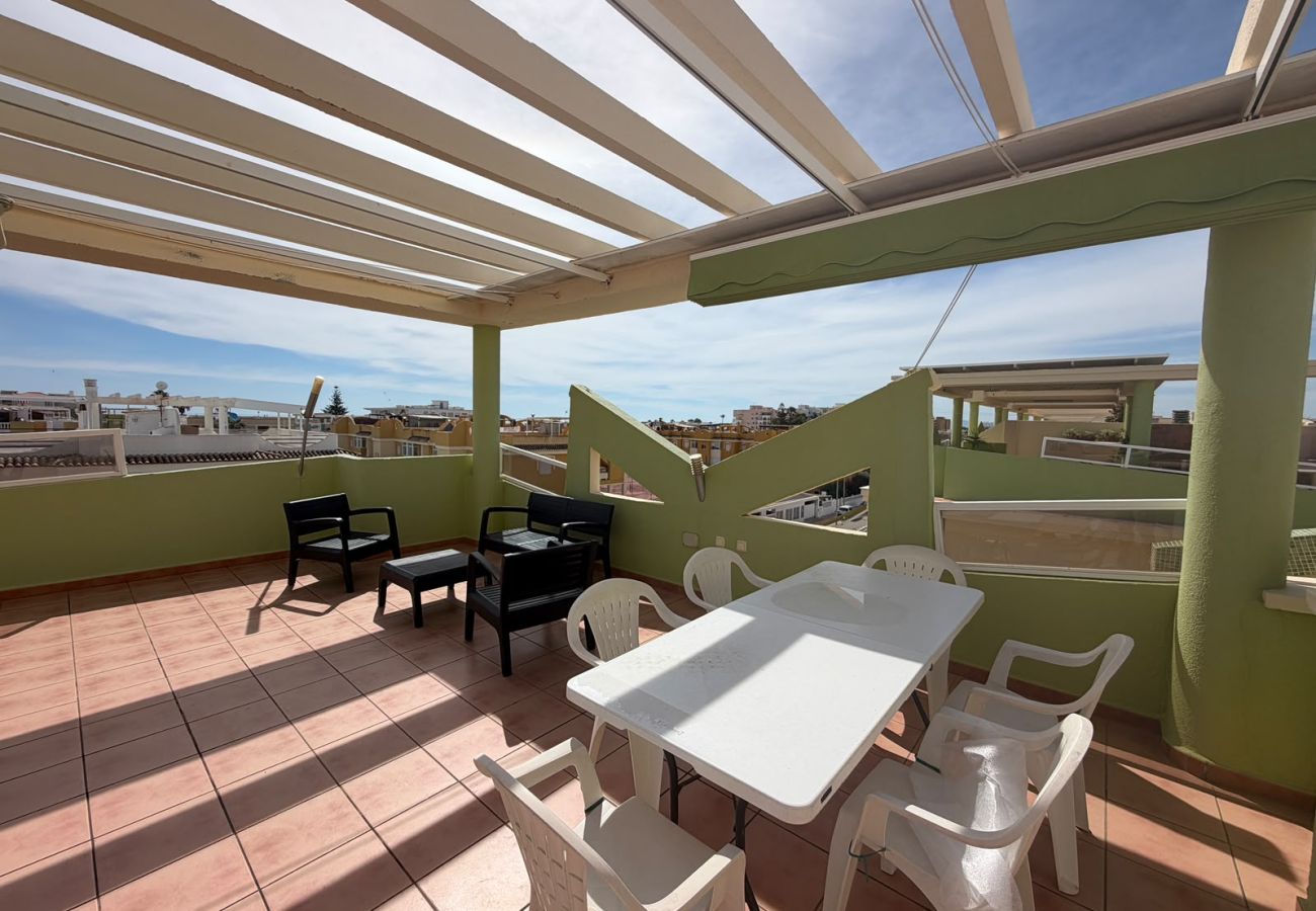 Apartamento en Xeraco Playa - Delfines III bl.IV esc.3 2º Solo Familias!