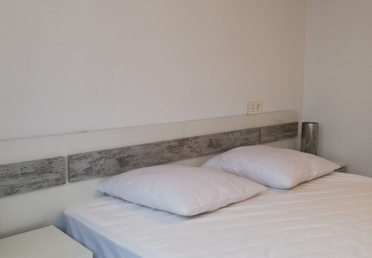 Apartamento en Playa de Gandía - 1.Parque VII esc.I 9º pta.17 (garaje 33)