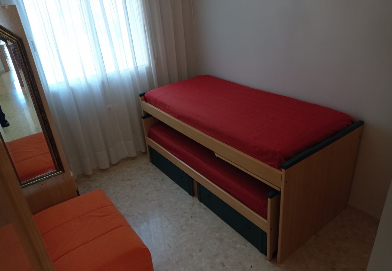 Apartamento en Playa de Gandía - 1.Palmeras III Bl. I esc. 5 5ºJ
