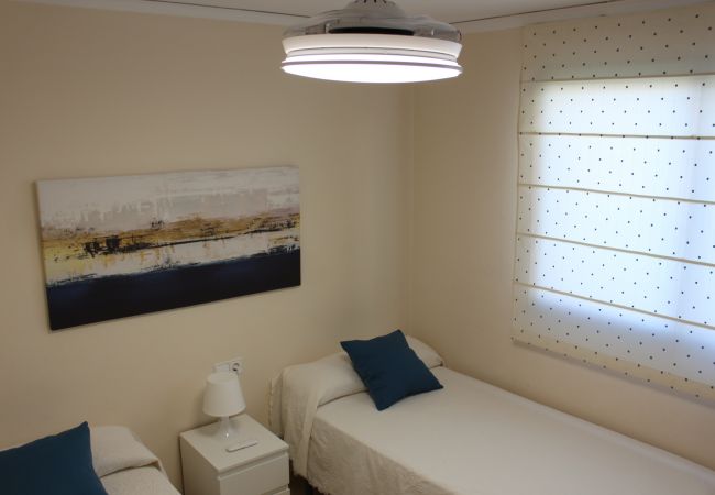 Apartamento en Xeraco Playa - Dorasal bl. A esc.I bajo pta 1 (garaje 54) Apartamento en Xeraco Playa - Dorasal bl. A esc.I bajo pta 1 (garaje 54)