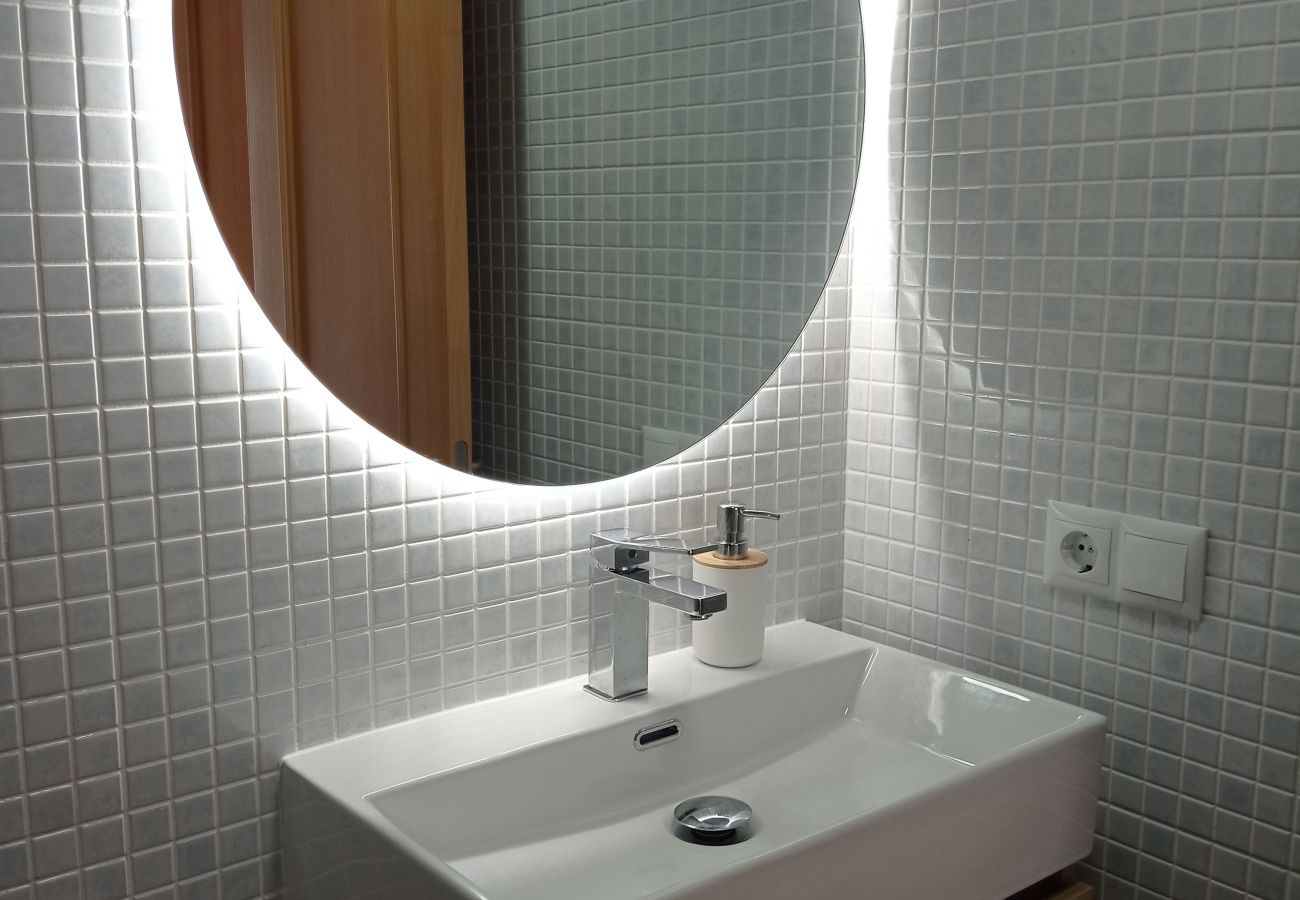 Apartamento en Playa de Gandía - 1.Palmeras III bl.II esc.1 4º B
