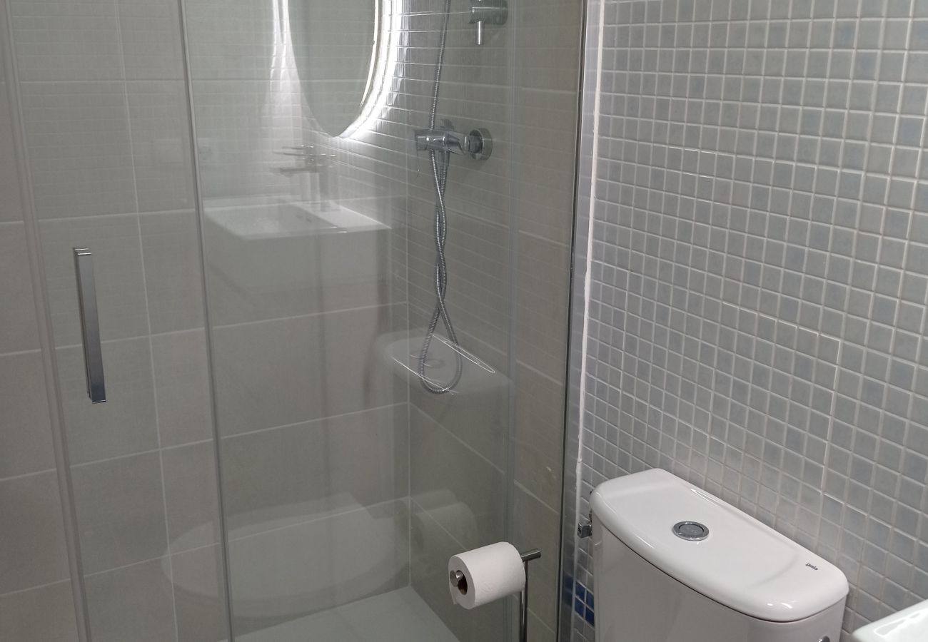 Apartamento en Playa de Gandía - 1.Palmeras III bl.II esc.1 4º B