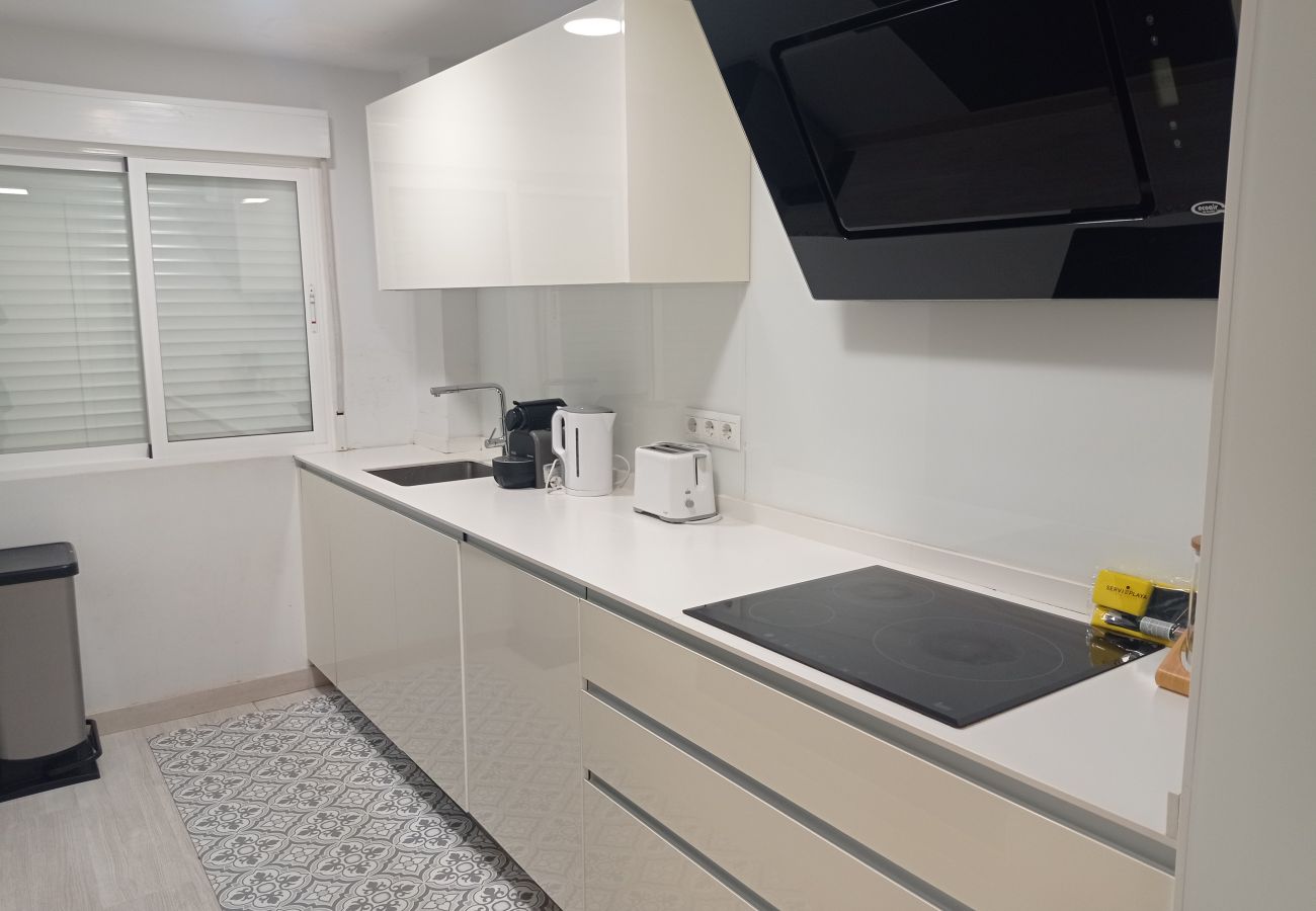 Apartamento en Playa de Gandía - Mikonos IV 9º Solo Familias!