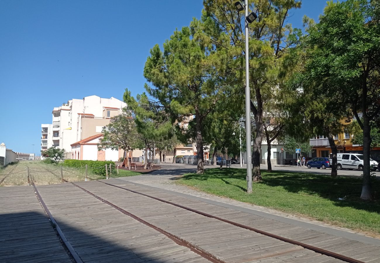 Apartamento en Playa de Gandía - Apto Levante 4 Solo Familias!