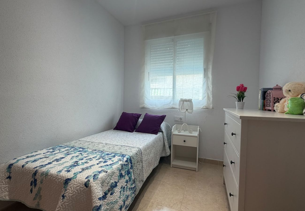 Apartamento en Xeraco Playa - Delfines VI Bl.II E.2 1º Solo Familias!!
