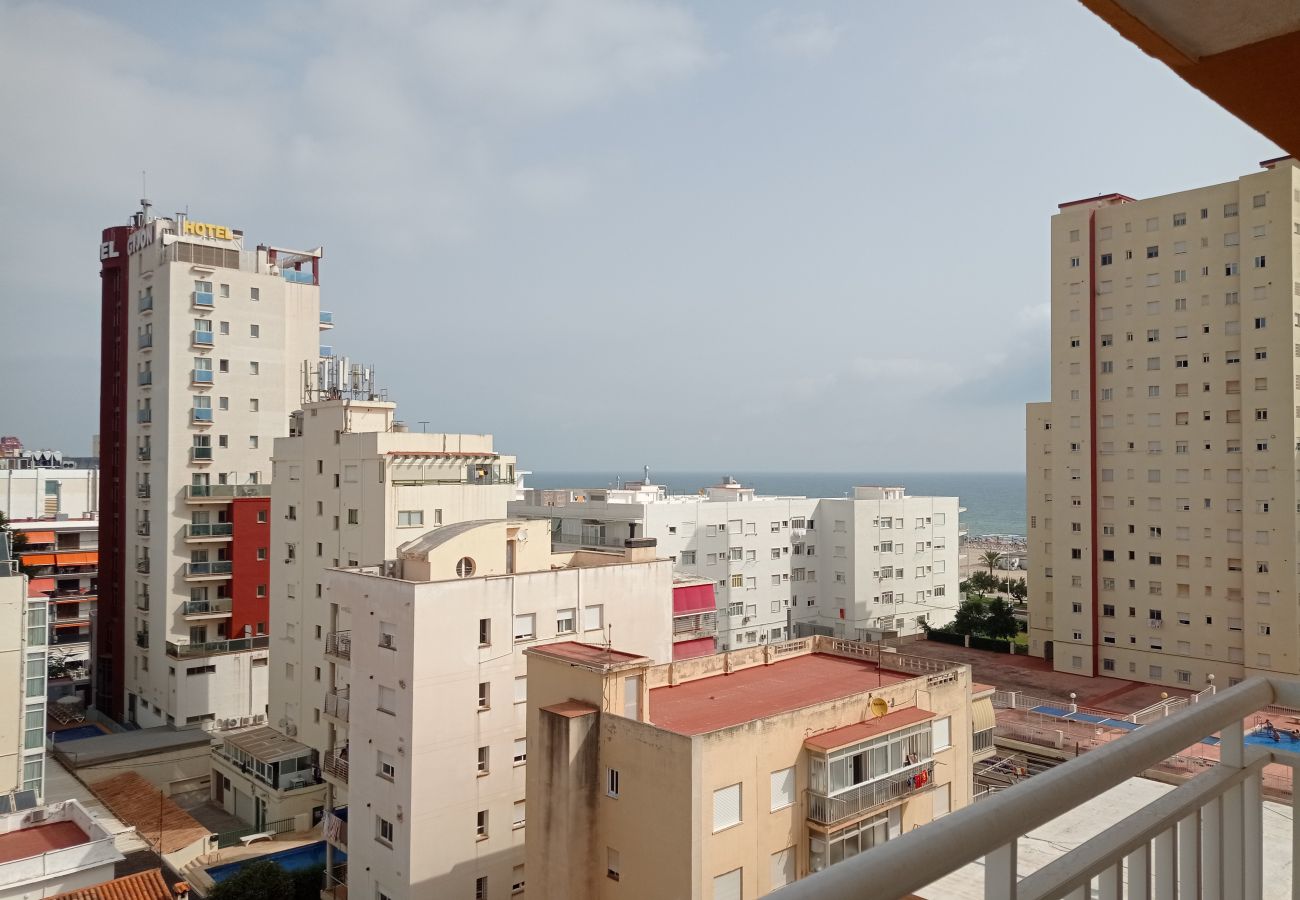 Apartamento en Playa de Gandía - El Tiburón 8º Solo Familias!