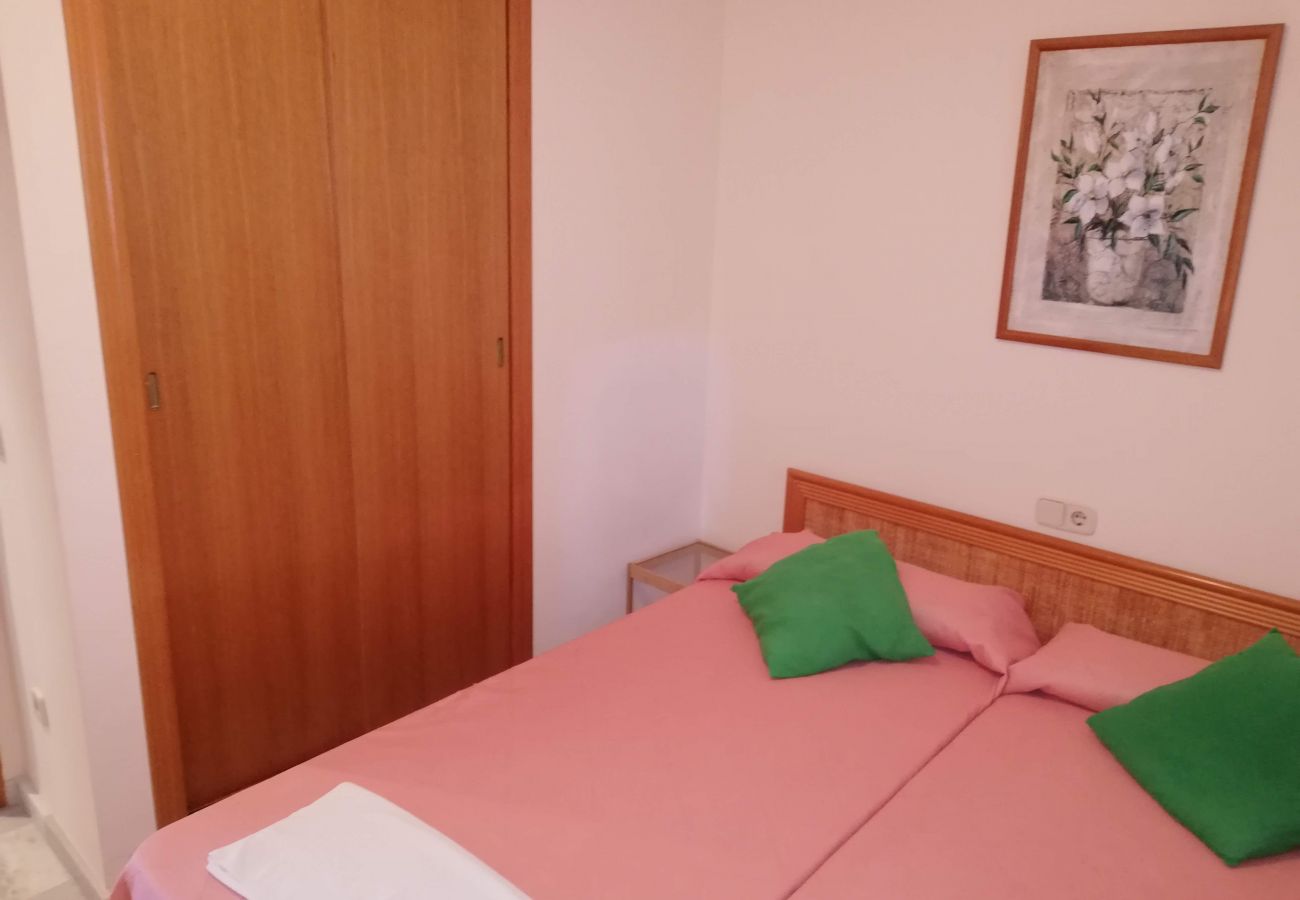 Ferienwohnung in Playa de Xeraco - Canal Salinas esc.II 2ºpta.6 izq. ático