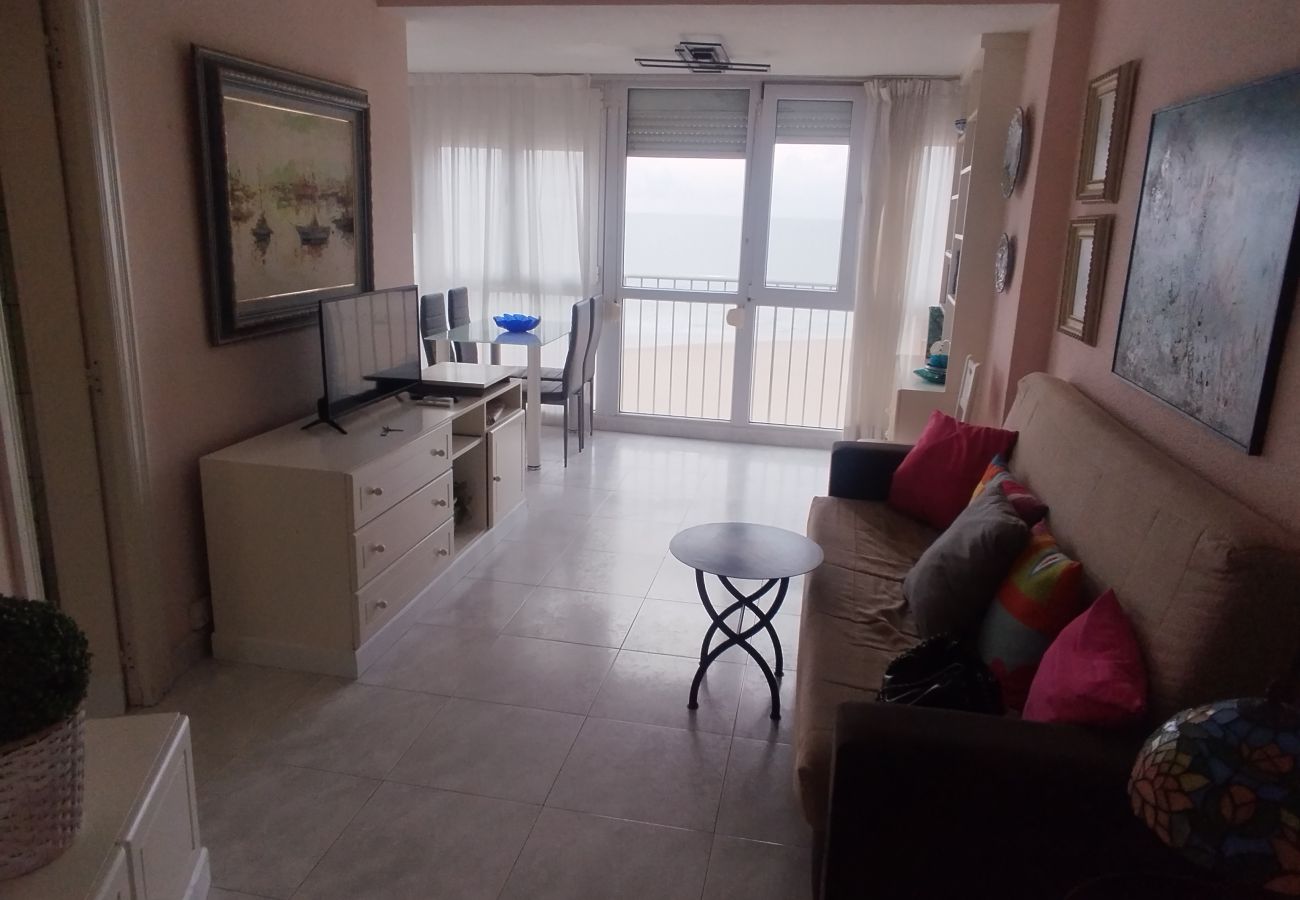Ferienwohnung in Playa de Gandía - 1.Infante E3-9º