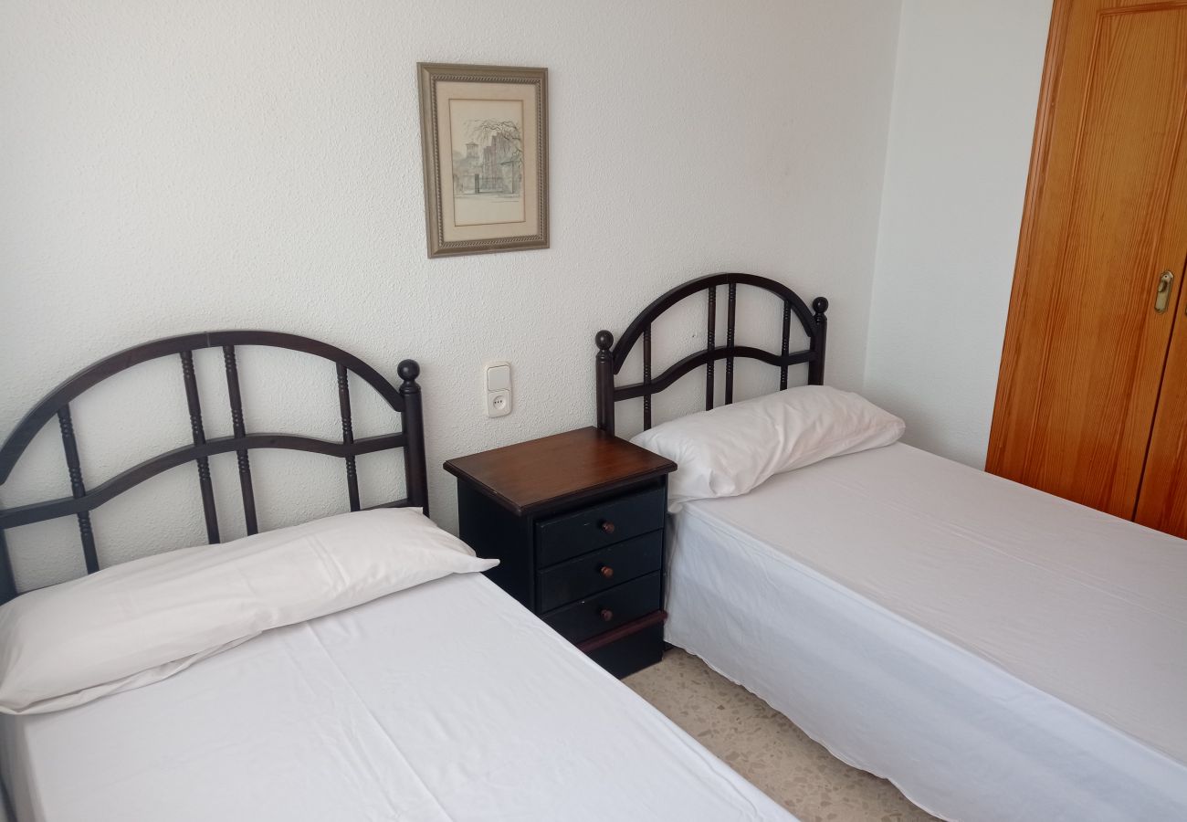 Ferienwohnung in Playa de Xeraco - Mar Azul esc.II 6º pta.16 Solo Familias