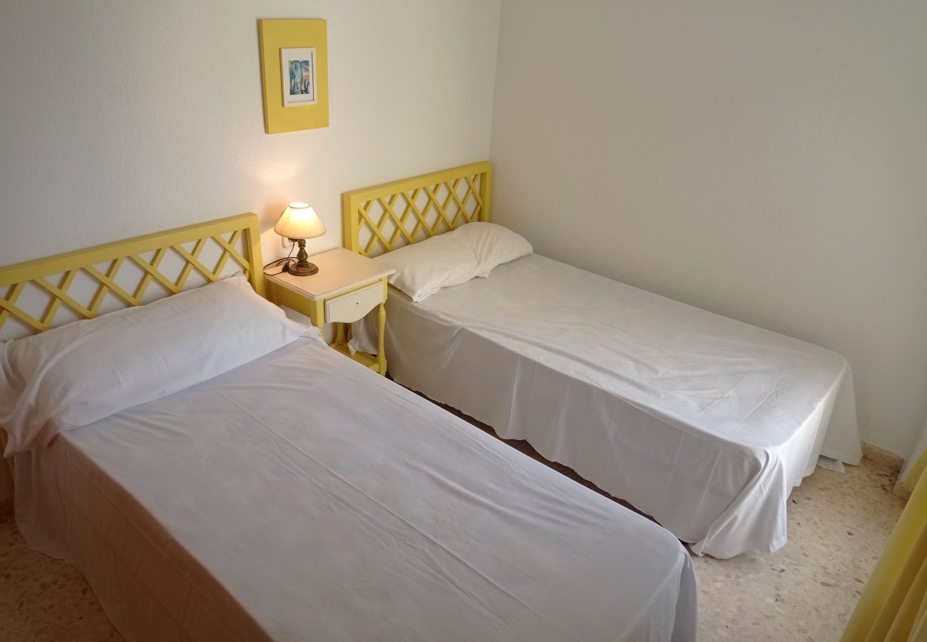 Ferienwohnung in Playa de Xeraco - Mar Azul esc.II 6º pta.16 Solo Familias