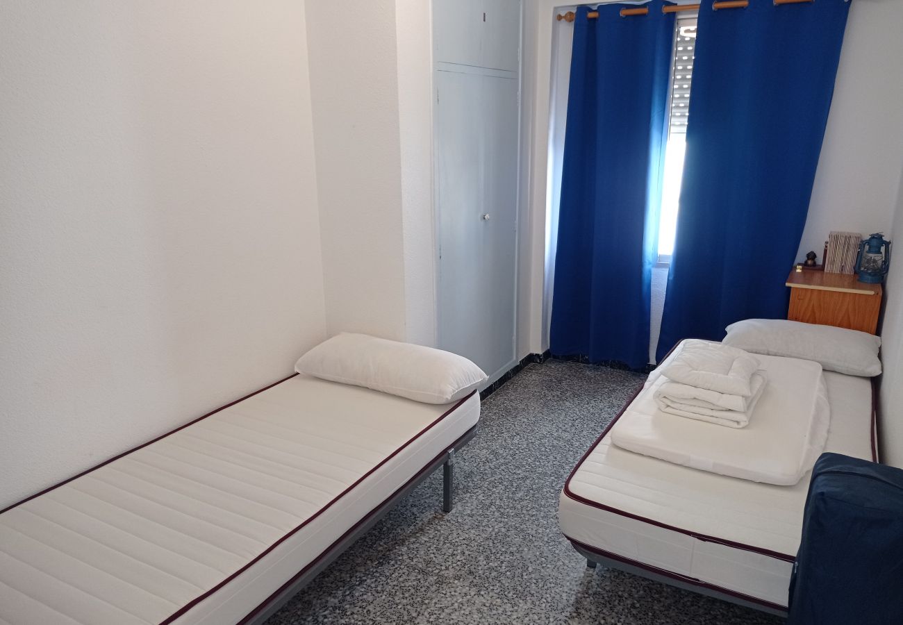 Ferienwohnung in Playa de Gandía - 1.Mar Blau esc.I 3º pta 6