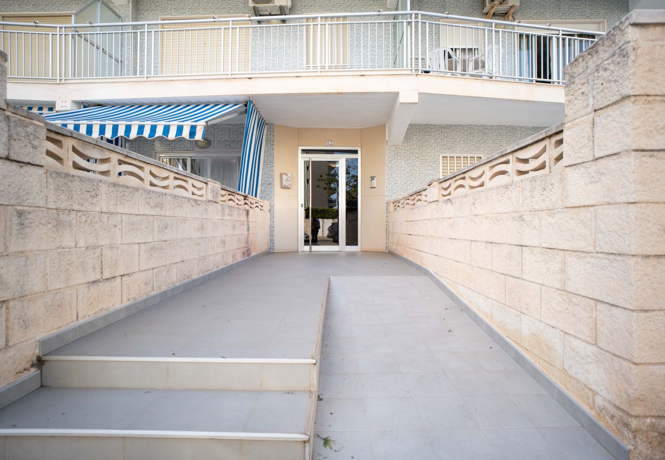 Ferienwohnung in Playa de Gandía - 1.Capricho esc.III bajo izda. B