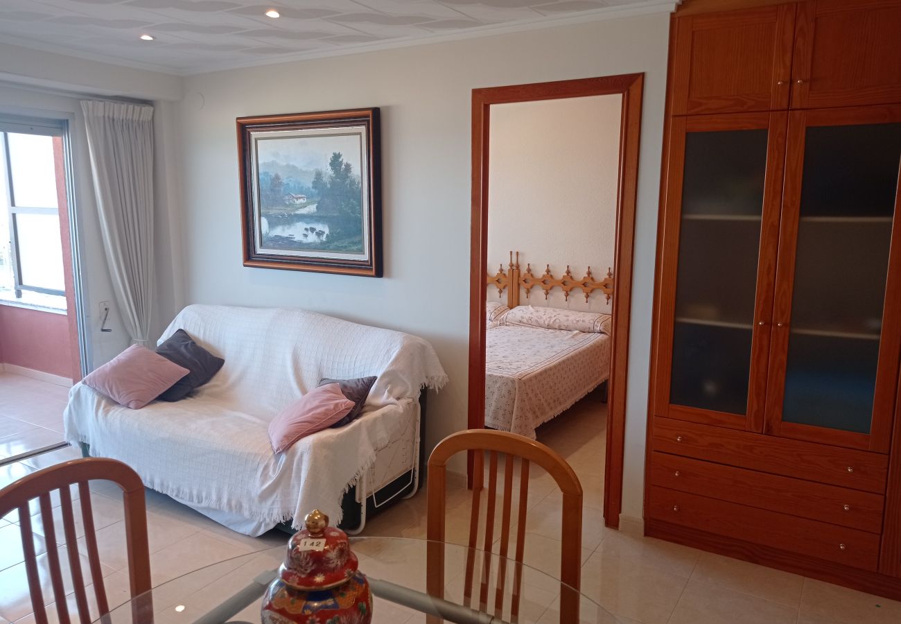Ferienwohnung in Playa de Gandía - 1.Bahamas I esc.II 8º pta.15