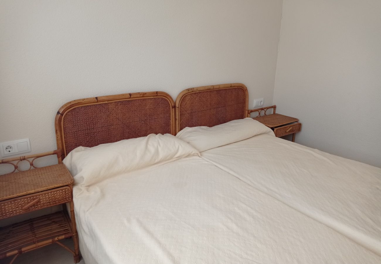 Ferienwohnung in Playa de Gandía - 1.Bahamas I esc.II 8º pta.15