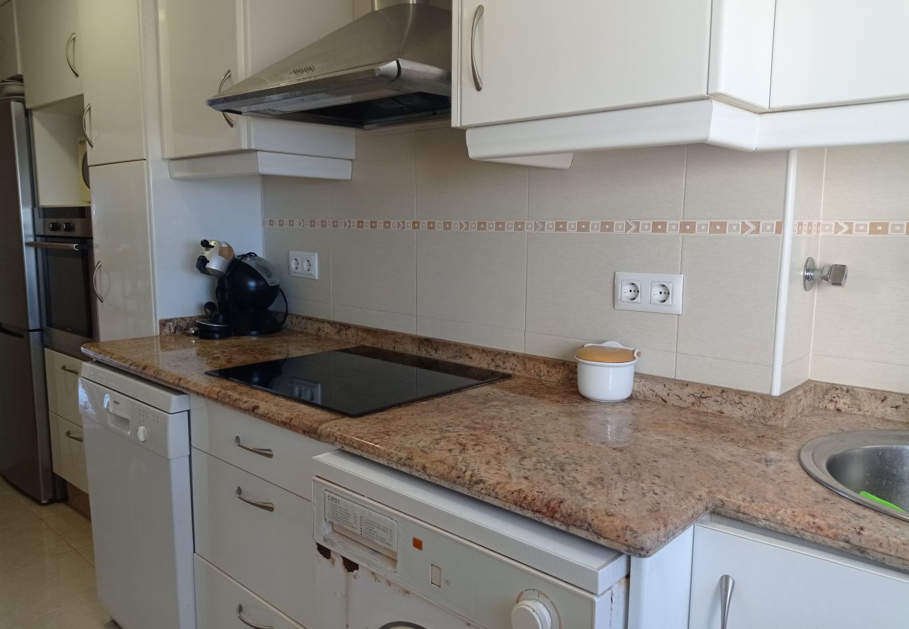 Ferienwohnung in Playa de Gandía - 1.Bahamas I esc.II 8º pta.15