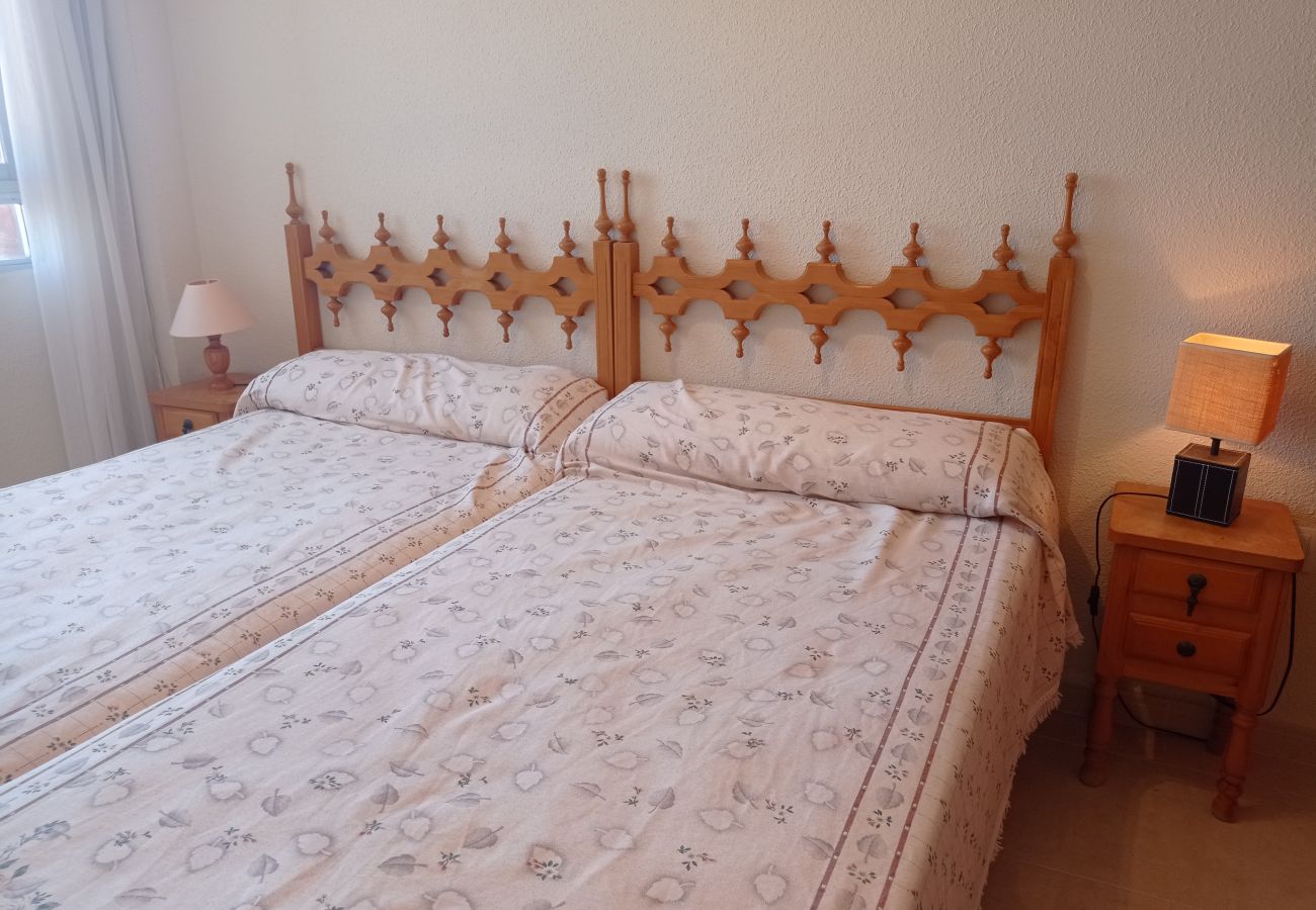 Ferienwohnung in Playa de Gandía - 1.Bahamas I esc.II 8º pta.15