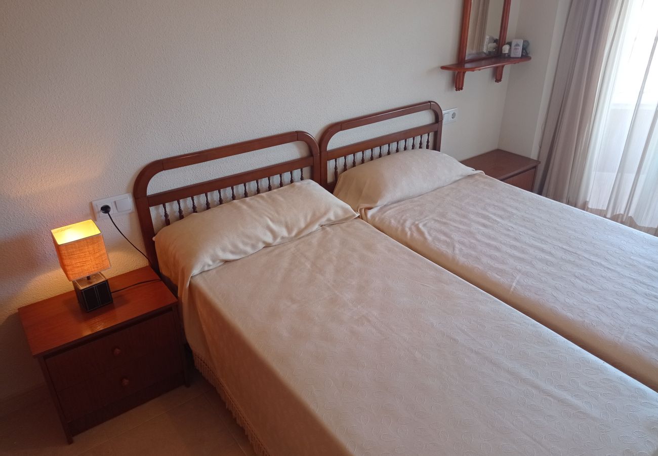 Ferienwohnung in Playa de Gandía - 1.Bahamas I esc.II 8º pta.15