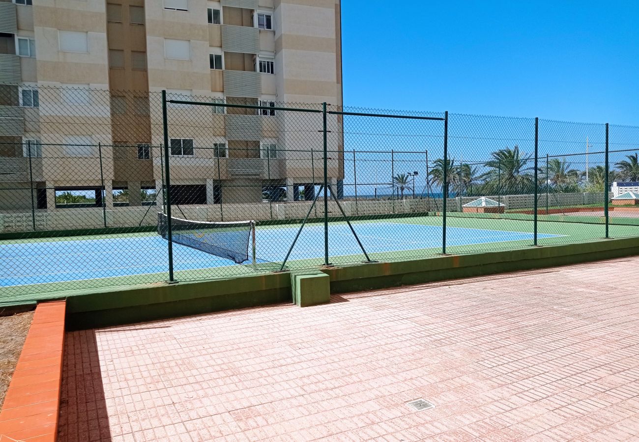 Ferienwohnung in Playa de Gandía - 1.Bahamas I esc.II 8º pta.15