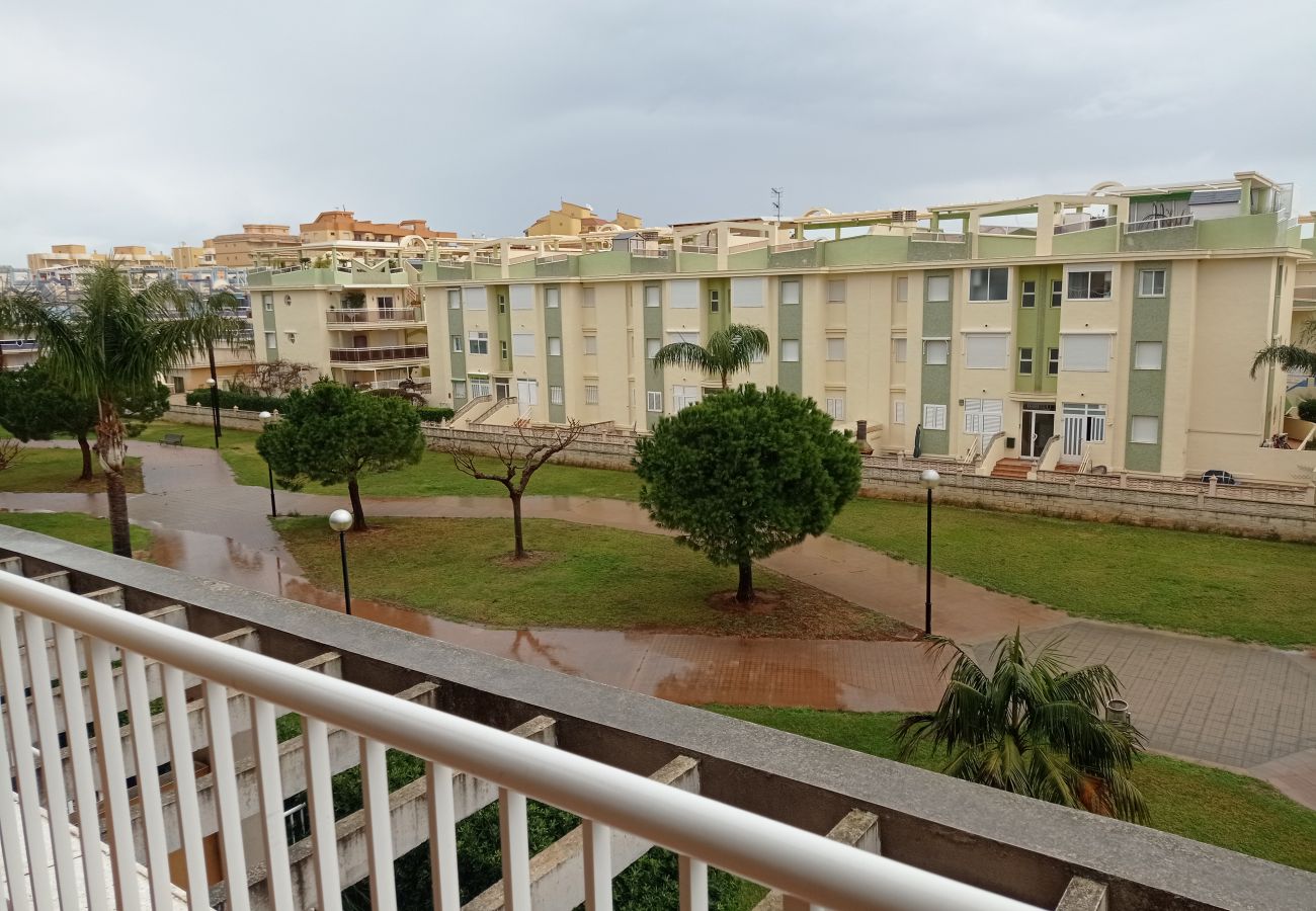 Ferienwohnung in Playa de Xeraco - Las Terrazas esc.I 2º pta.6 ático Solo Familias!