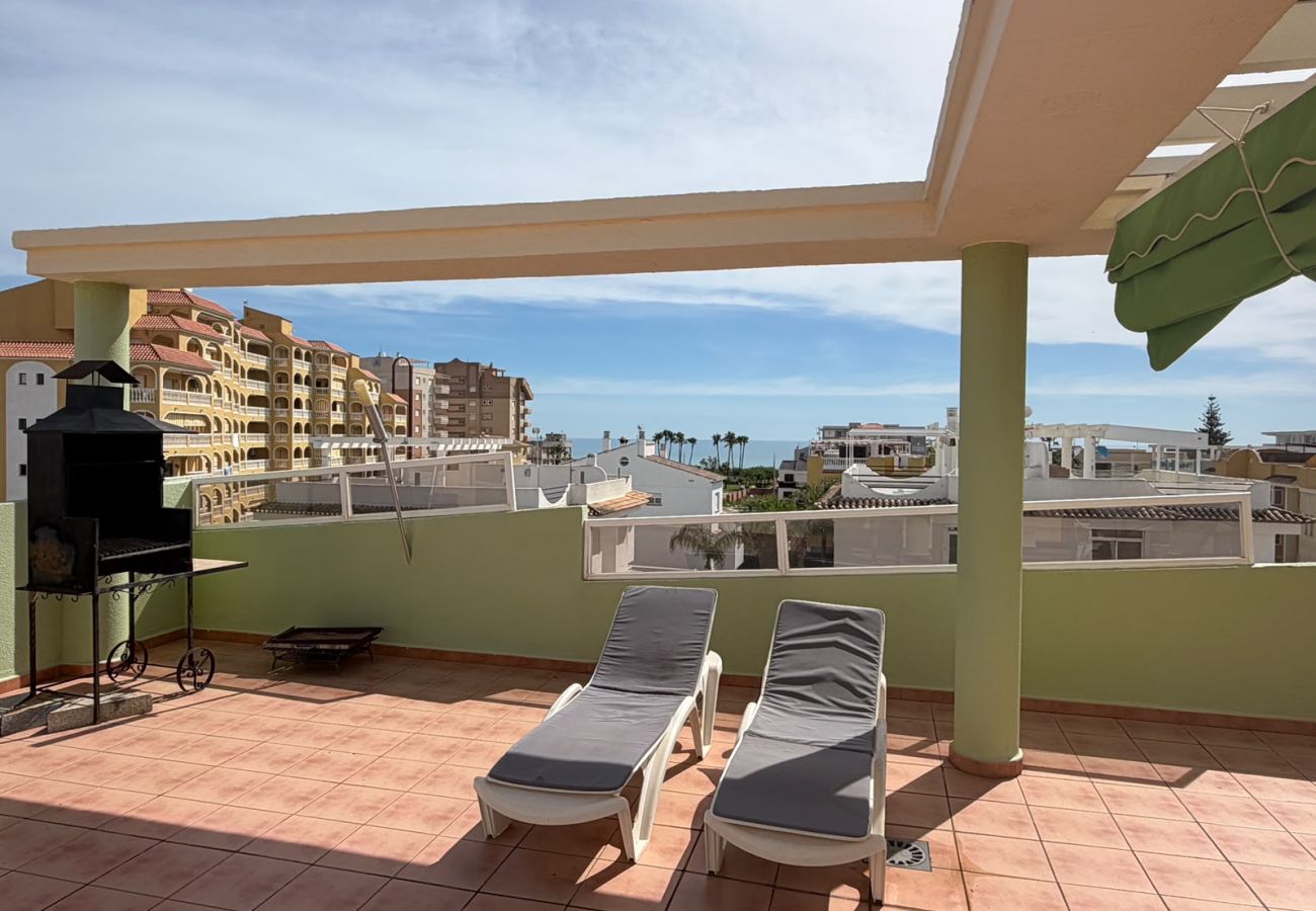 Apartment in Playa Xeraco - Delfines III bl.IV esc.3 2º Solo Familias!