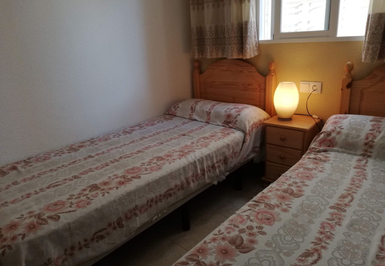 Apartment in Playa Xeraco - 4.Delfines III bl.IV esc.3 bajo pta.2