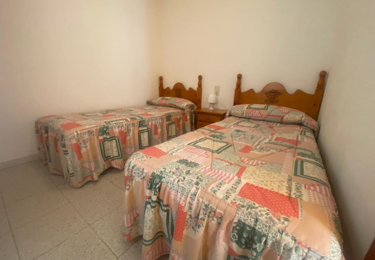 Apartment in Playa Xeraco - 4.Voramar esc.B bajo Sur (pta.1)