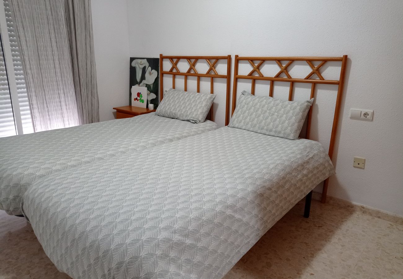 Apartment in Playa de Gandía - 1.Palmeras III bl.II esc.1 4º B