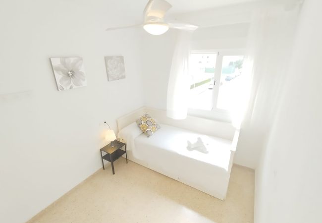 Apartment in Playa de Gandía - 1.Roma V esc. 1 2º pta 6 Apartment in Playa de Gandía - 1.Roma V esc. 1 2º pta 6