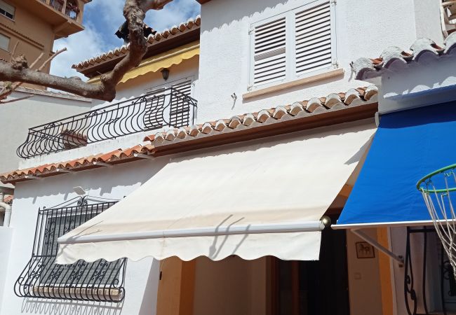 Terraced House in Playa de Gandía - 1.Los Iris bl.B adosado nº 7 Terraced House in Playa de Gandía - 1.Los Iris bl.B adosado nº 7