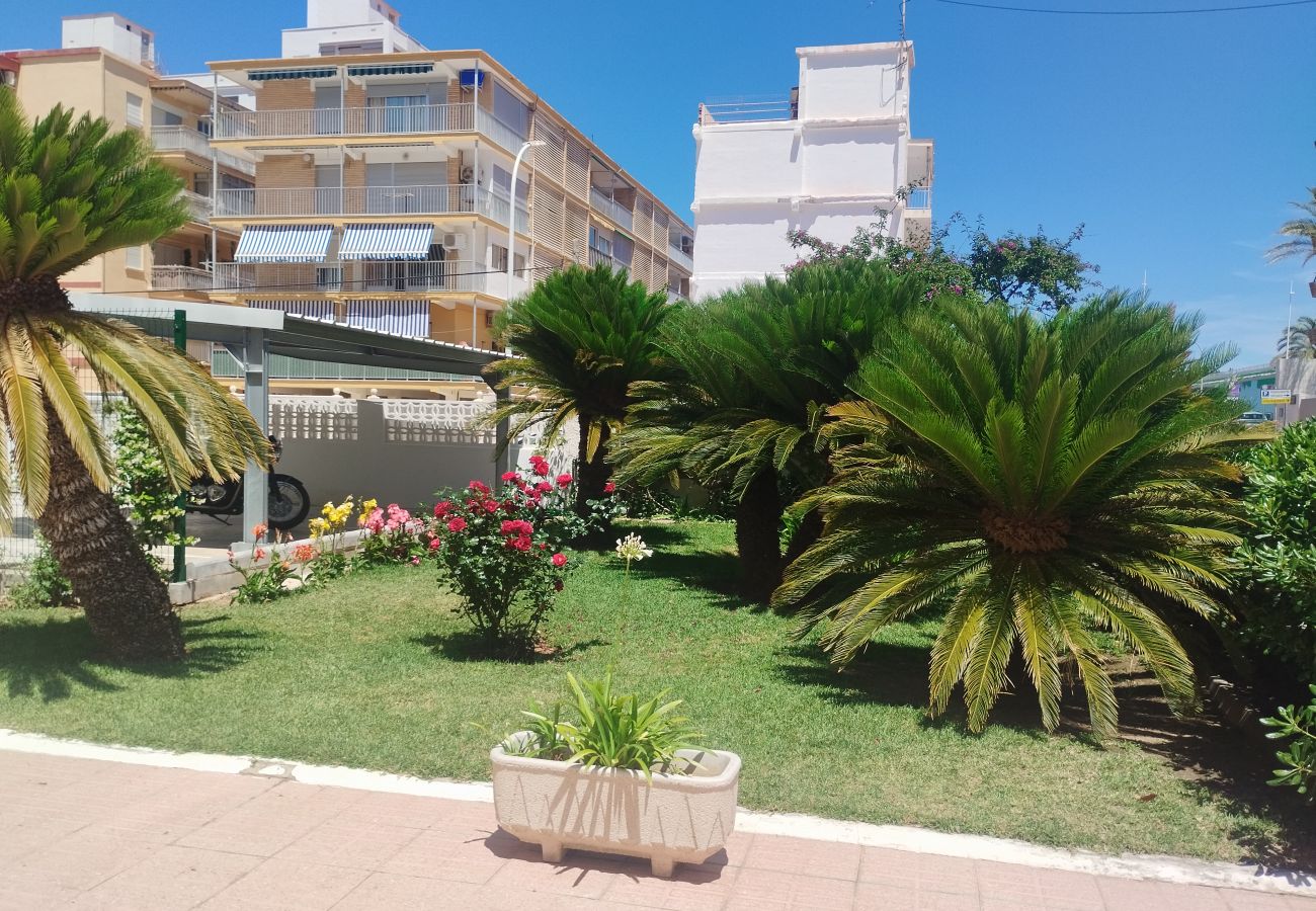 Apartment in Playa de Gandía - 1.Manacor esc.I 8º pta.15