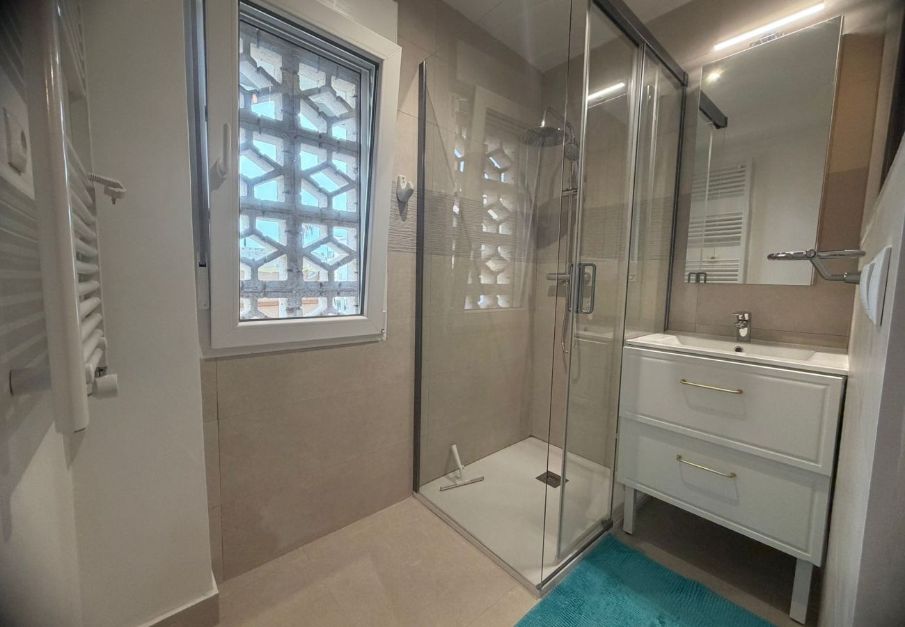 Apartment in Playa Xeraco - La Caracola Esc. A 2º pta 8