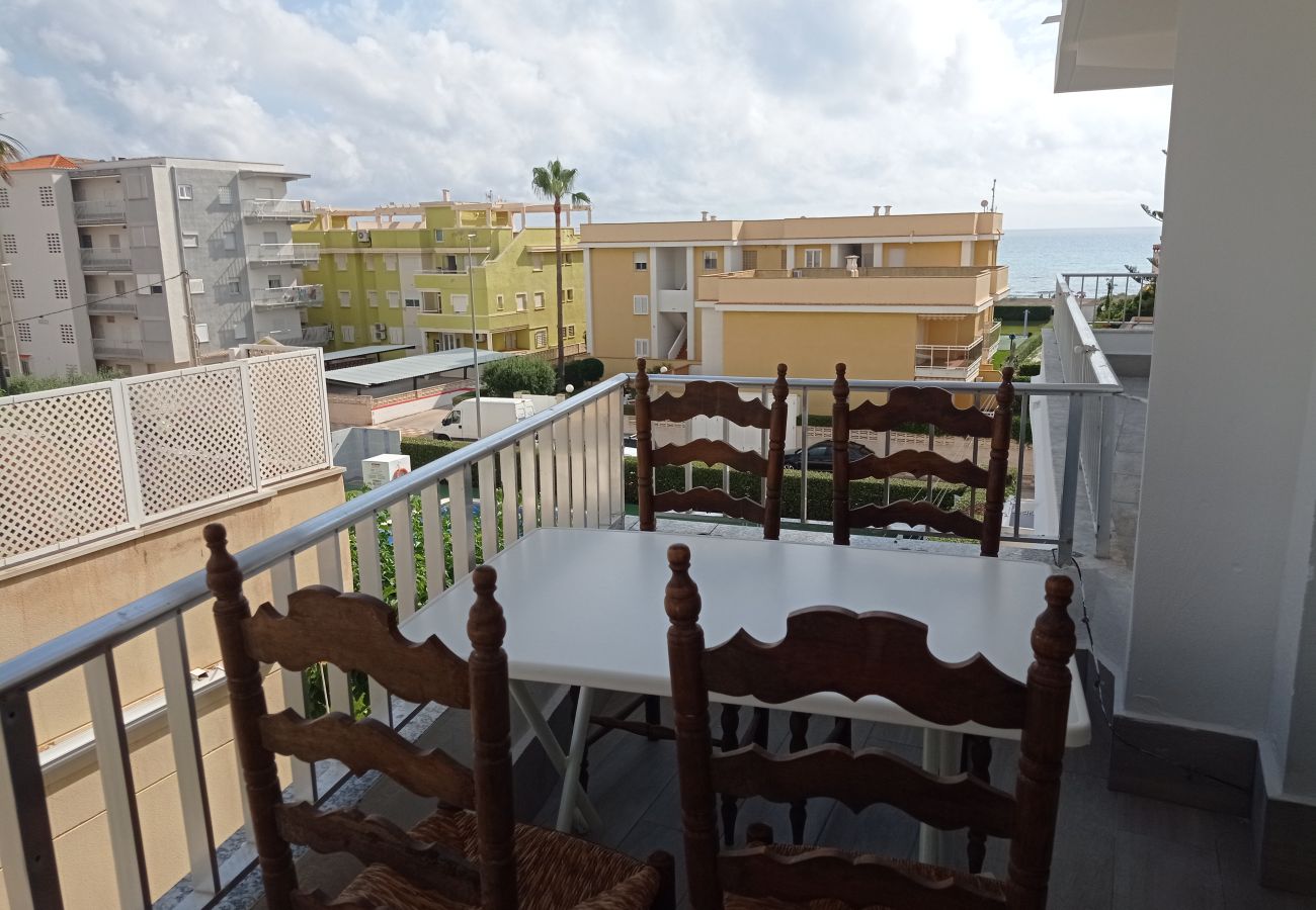 Apartment in Playa Xeraco - La Caracola 3º Solo Familias!