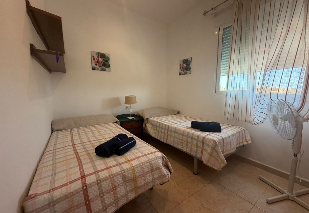 Apartment in Playa Xeraco - Delfines III Bl.II esc.II 2º Solo Familias!