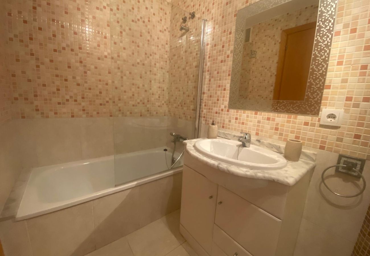 Appartement à Playa Xeraco - 4.Delfines III bl.IV esc.2 1º pta.4