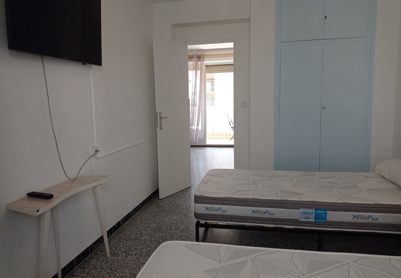 Appartement à Playa de Gandía - 1.Mar Blau esc.I 3º pta 6