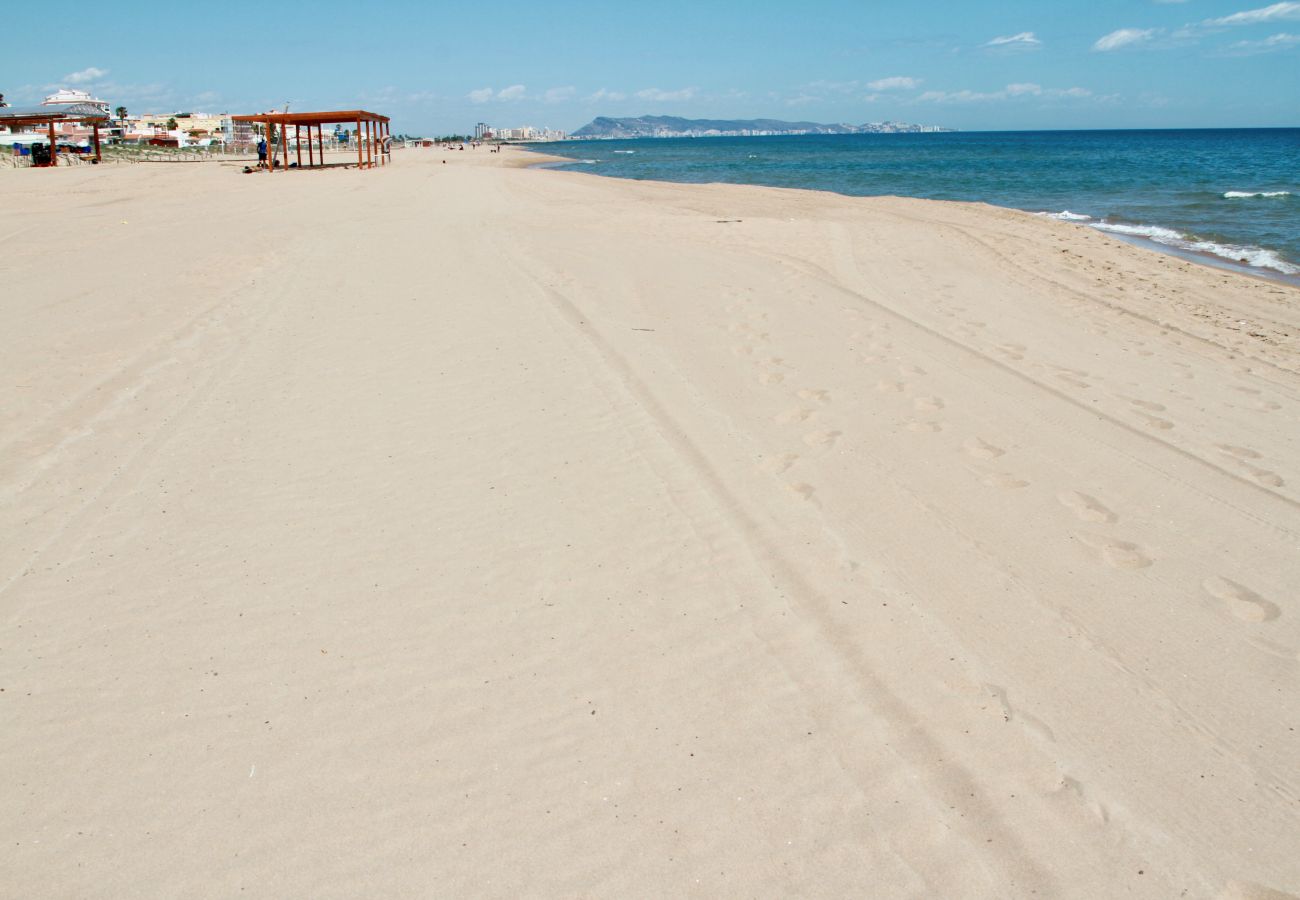 Lägenhet i Playa Xeraco - Xaloc bl. B 2º Solo Familias