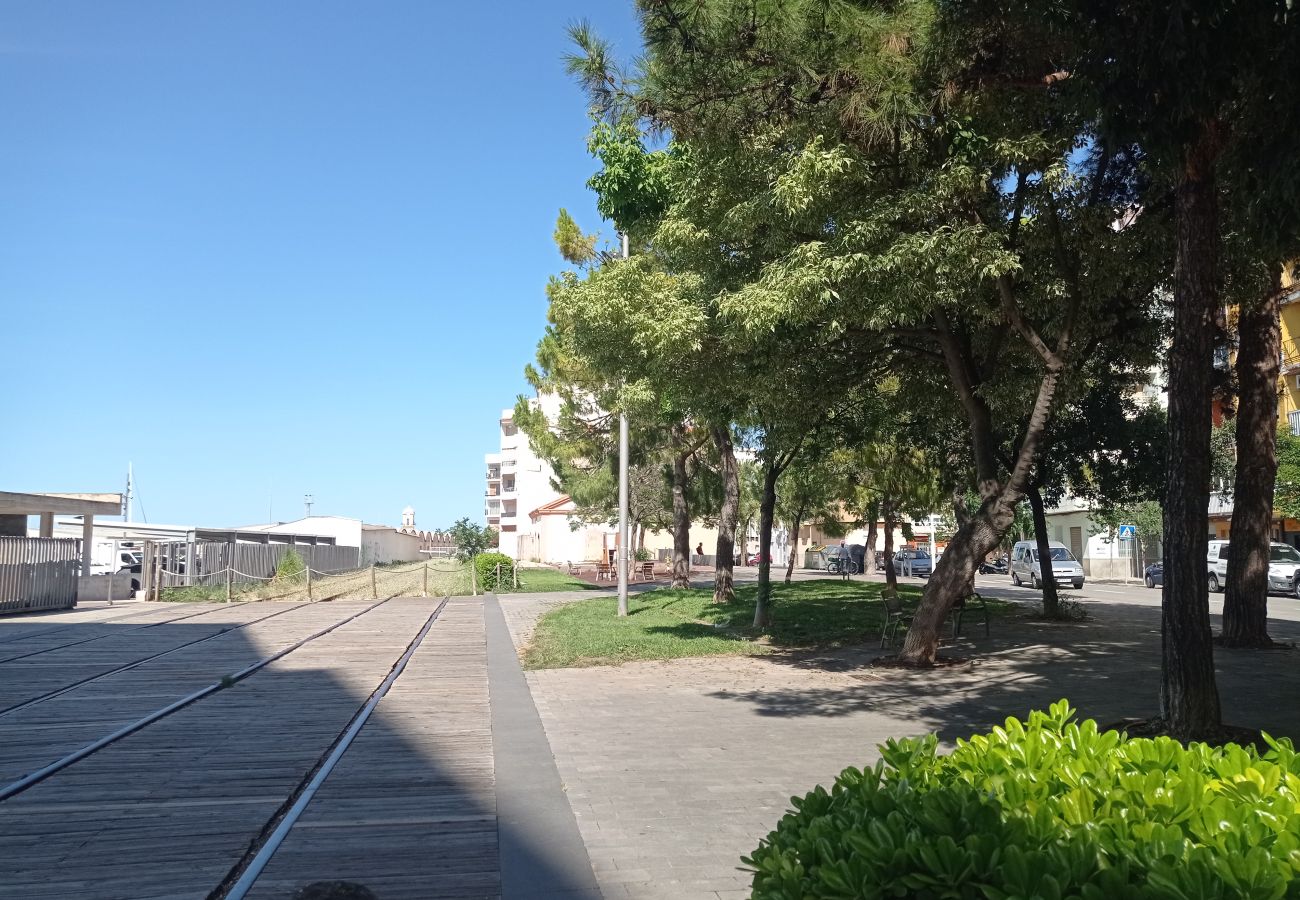 Lägenhet i Playa de Gandía - Apto Levante 4 Solo Familias!