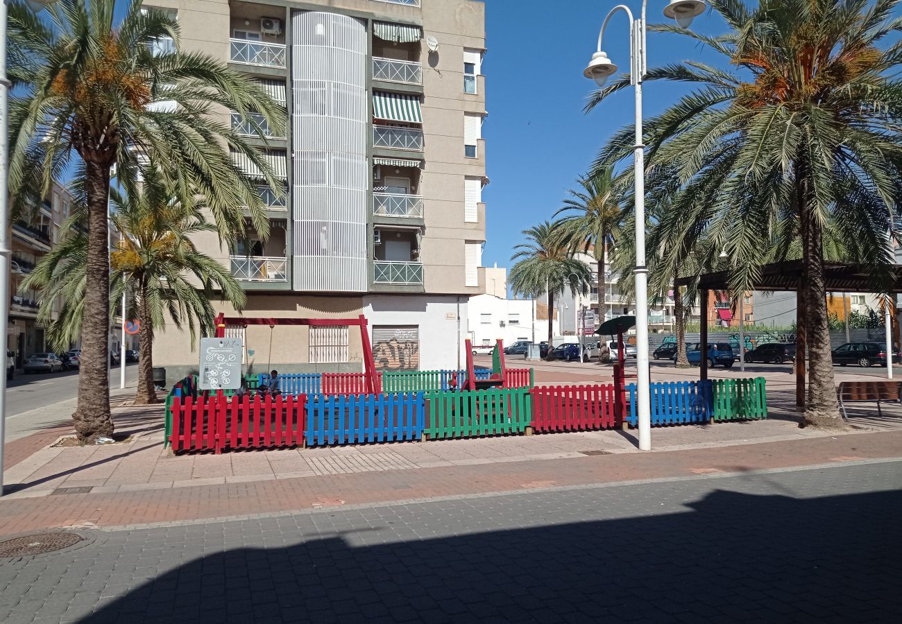 Lägenhet i Playa de Gandía - Apto Levante 4 Solo Familias!